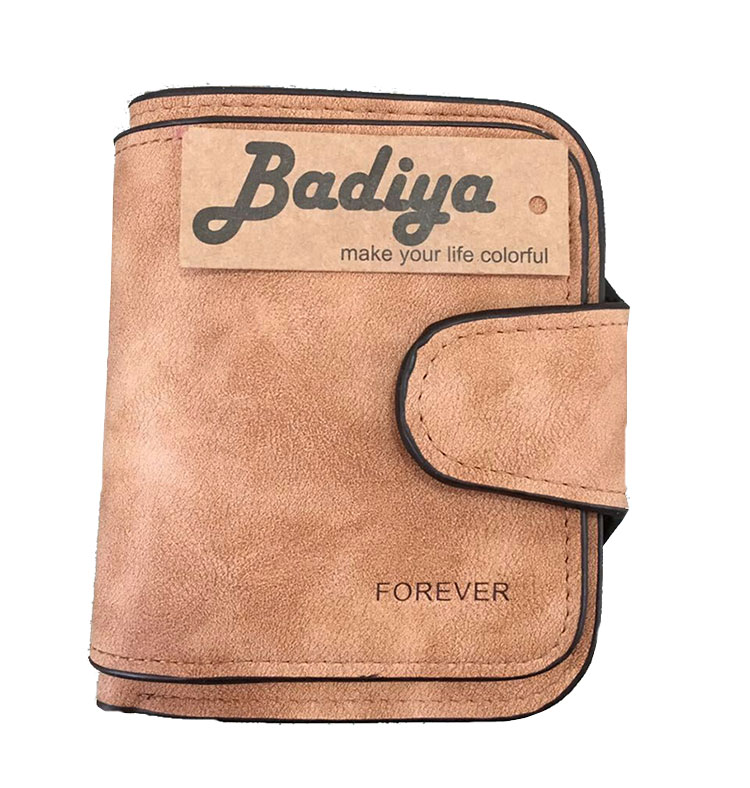 Väikesed kuid mahukad rahakotid | kujundav pilt e-kaubamaja pildikogust