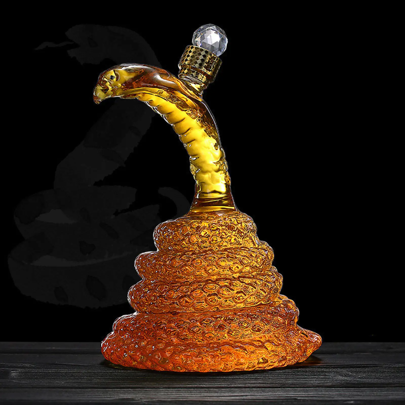 Unique Decanter Snake Shaped 1L Bourbon Alcohol Luxurious Red Wine Wine Pourer Accessories Wine Container for Party Home Bar Men