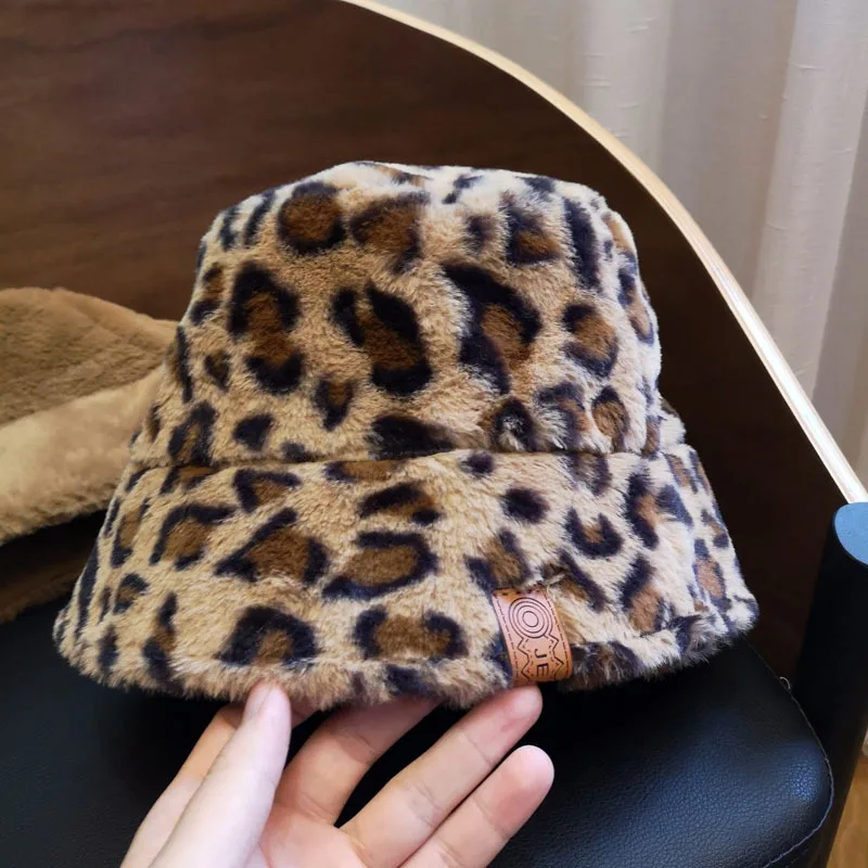 bucket sun hat womens Female Sweet and Cute Bucket Hat Lady Fashion Leopard Print Plush Fisherman Hats green bucket hat