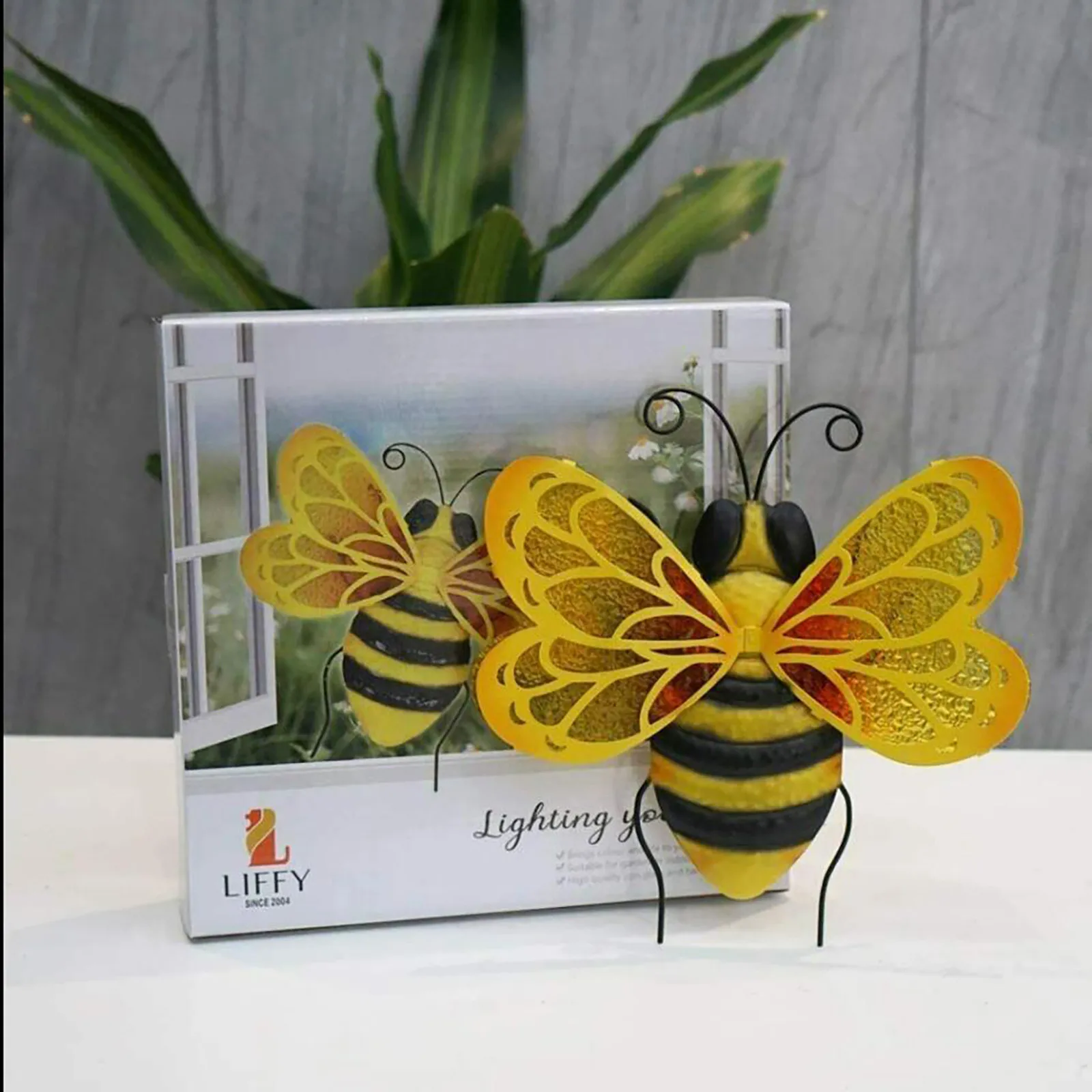 AC1 Bumble Bee Garden Accents Yard Fence 3D Sculpture Happy World Bee Day Ornaments Wall Home Hanging 