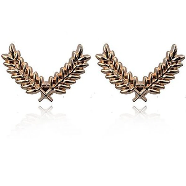 Punk Alloy Metal Carved Rice Shirt Clip Jewelry Collar Brooch Pin Tip Gold
