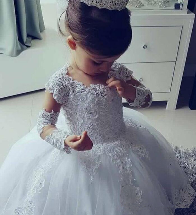 casamento, vestido de princesa de tule, meia