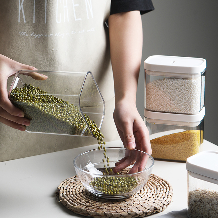 macarrão, recipiente plástico para armazenamento de alimentos