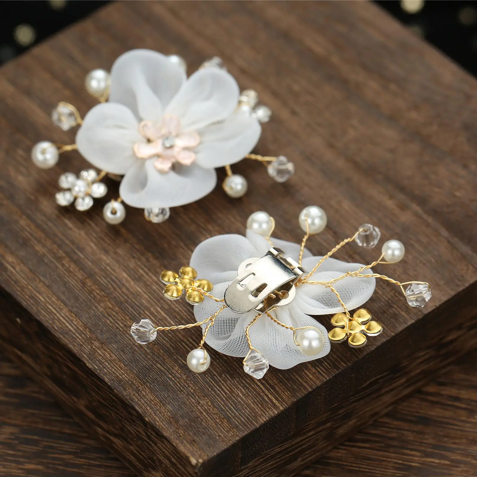 2x Flower Shoe Clips Bridal Removable Craft Jewelry Decor Decorative Shoe Clip Cloth Shoe Patch for Party Decor Gift DIY Banquet