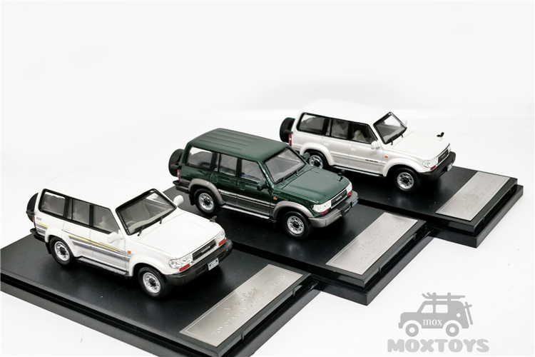 Carro Master Toyota Land Cruiser Lc80 1:64 2 Cheap Carrinhos de brinquedo e de metal