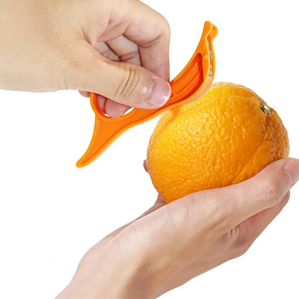 Фрукт очистки. Нож для чистки апельсинов. Пластиковый нож для чистки апельсинов. Апельсинка очиститель. Кольцо апельсин.