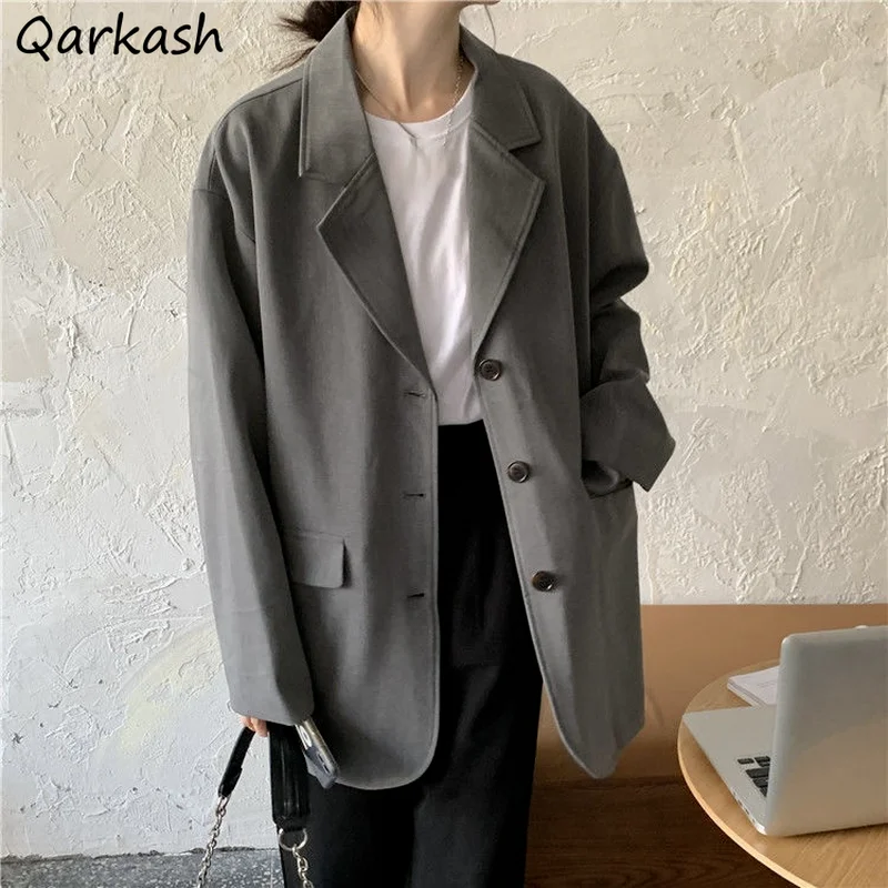 de escritório chique, preta, casaco harajuku, roupa feminina simples, elegante