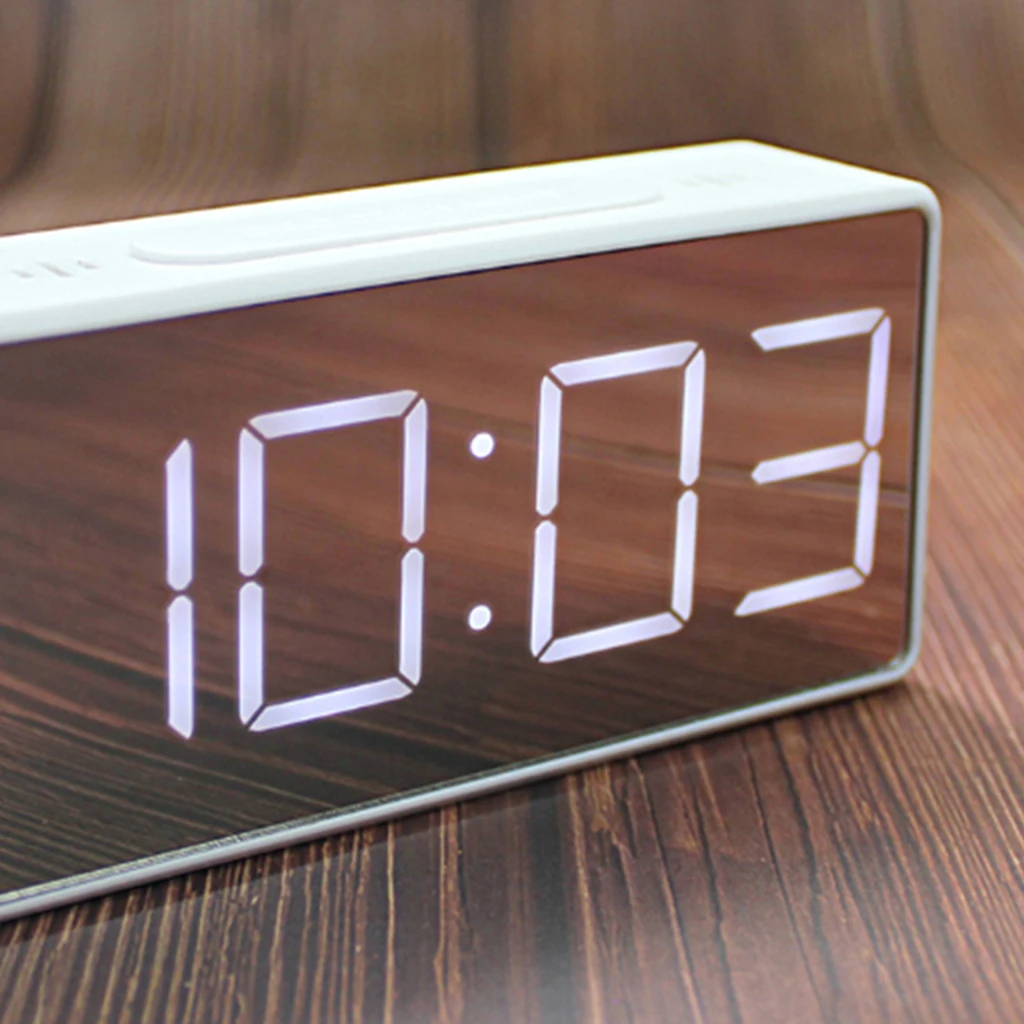 LED Digital Alarm Clock Full Range Brightness Dimmer, Adjustable Alarm Volume,