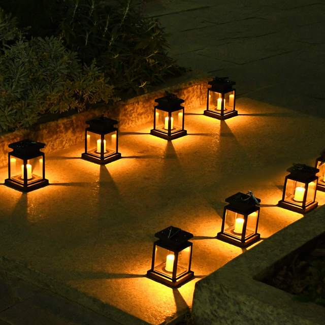 1/2pcs/4pcs Hanging Solar Lanterns Outdoor Solar Candle Flickering Lights  Waterproof LED Hanging Solar Lanterns Lights For Garden, Patio, Umbrella, Te