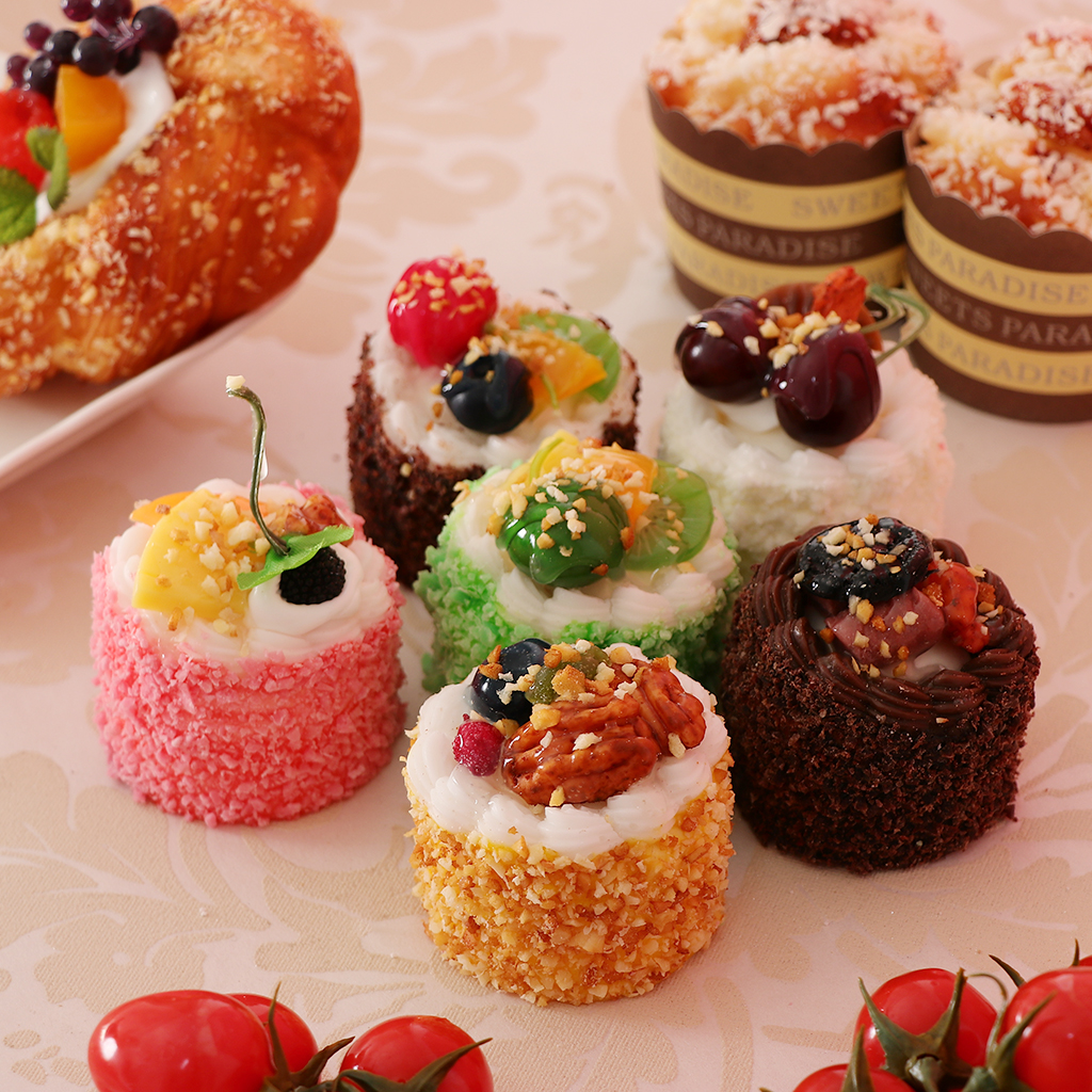 6Pcs Artificial Mixed Sprinkle Cake PU Material Simulation Food Faux Cupcake Dessert Photography Props