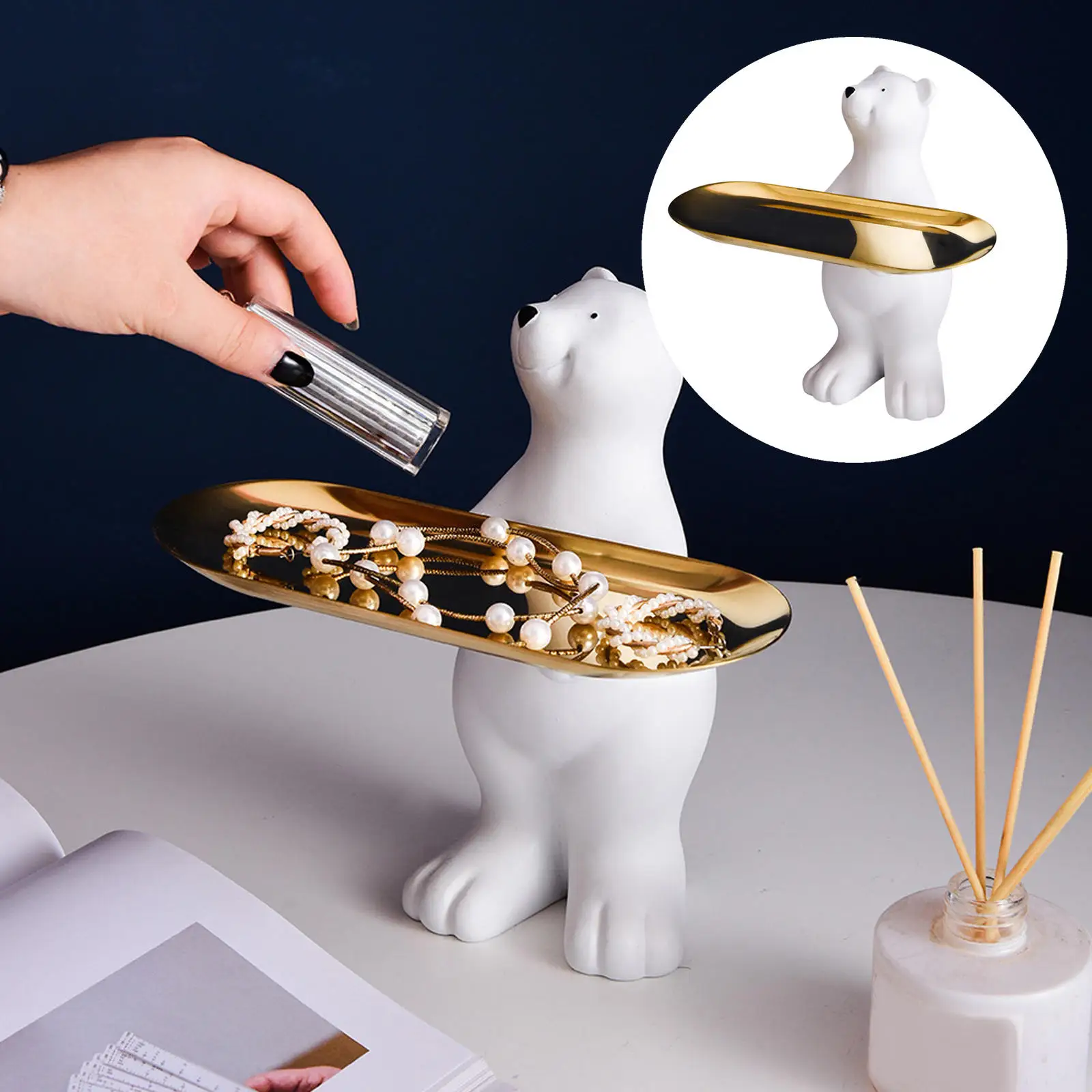 Adorable Polar Bear Figurine Decorative Dessert Organizer Tray Holder Earrings Holder Serving Tray Home Porch Decoration Crafts