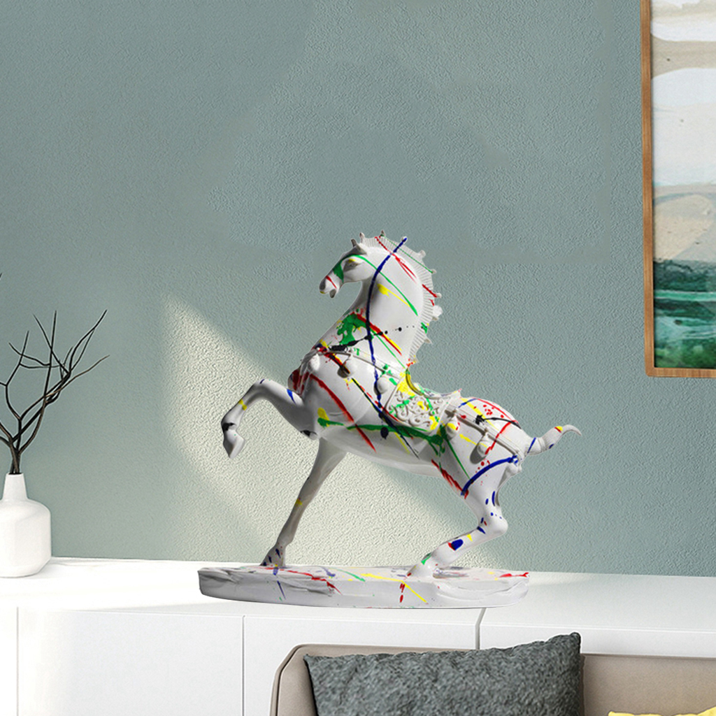 Nordic Arts Crafts Modern Horse Statue Collectible Figurines Resin Sculpture Luxury Living Room TV/Wine Cabinet Home Decor
