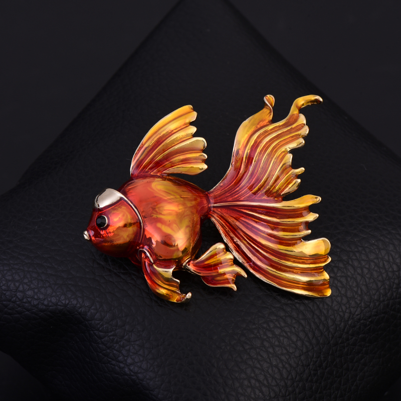 Fashion Gold FIsh Brooch Woman Men's Animal Red Fish Corsage Coat Pin Buckle Sweater Badge Brooches Accessories