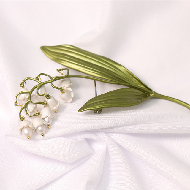 Lily of the Valley Brooch, Pearl Jewelry, Art Nouveau Jewelry, Bridal buying Accessory, Flower Pin, Lily of the Valley Jewelry, Sweet Romance P585