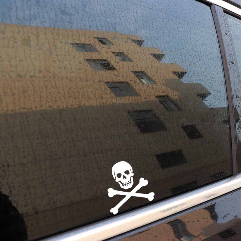 Auto Aufkleber Piraten Schädel Personalisierte Kreative Aufkleber Auto Dekoration Wasserdicht und Sonnencreme PVC 13*13cm – Detail 6