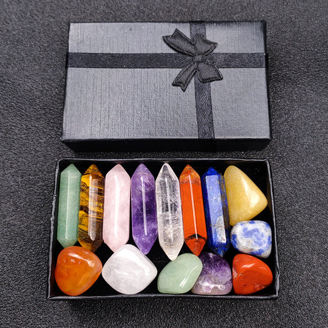 Crystal chakra set for outlet healing