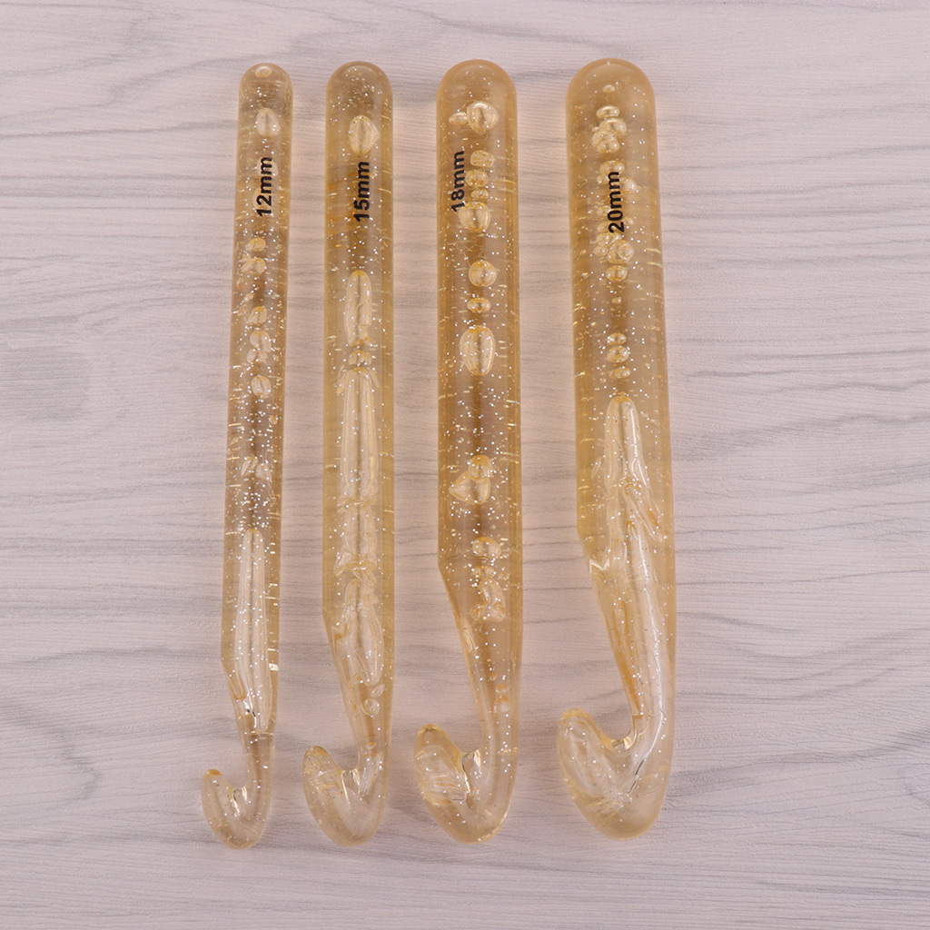 4 Sizes Large Chunky Crochet Hooks Needle Knitting Needle Weaving Tools for Beginners, Assorted Size 12mm 15mm 18mm 20mm