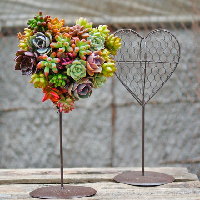 Heart Wrought Iron Wreath Holder