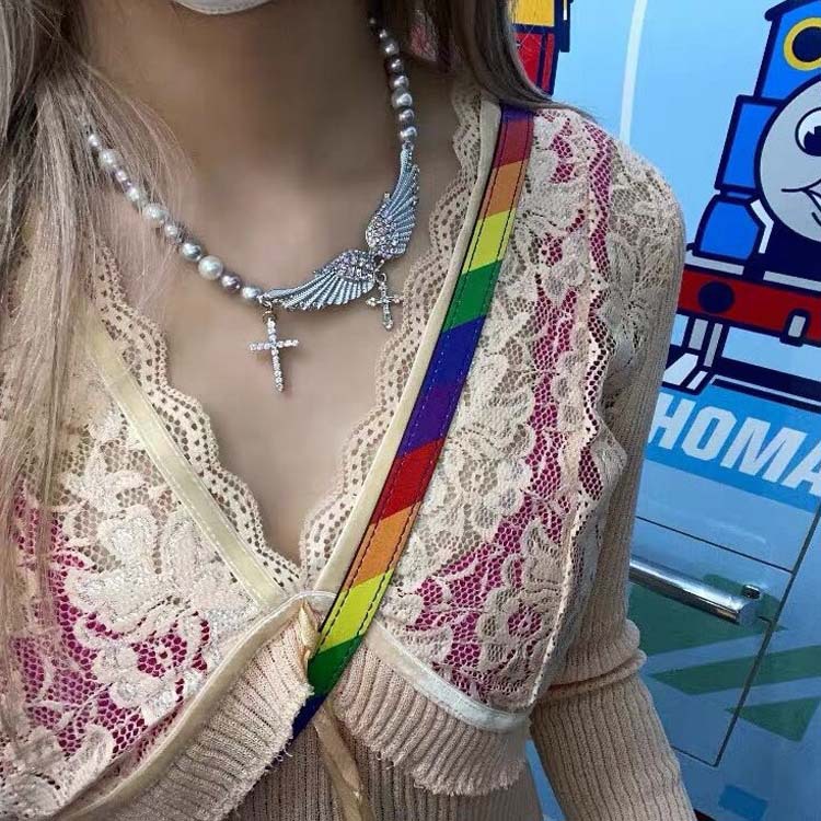 758664