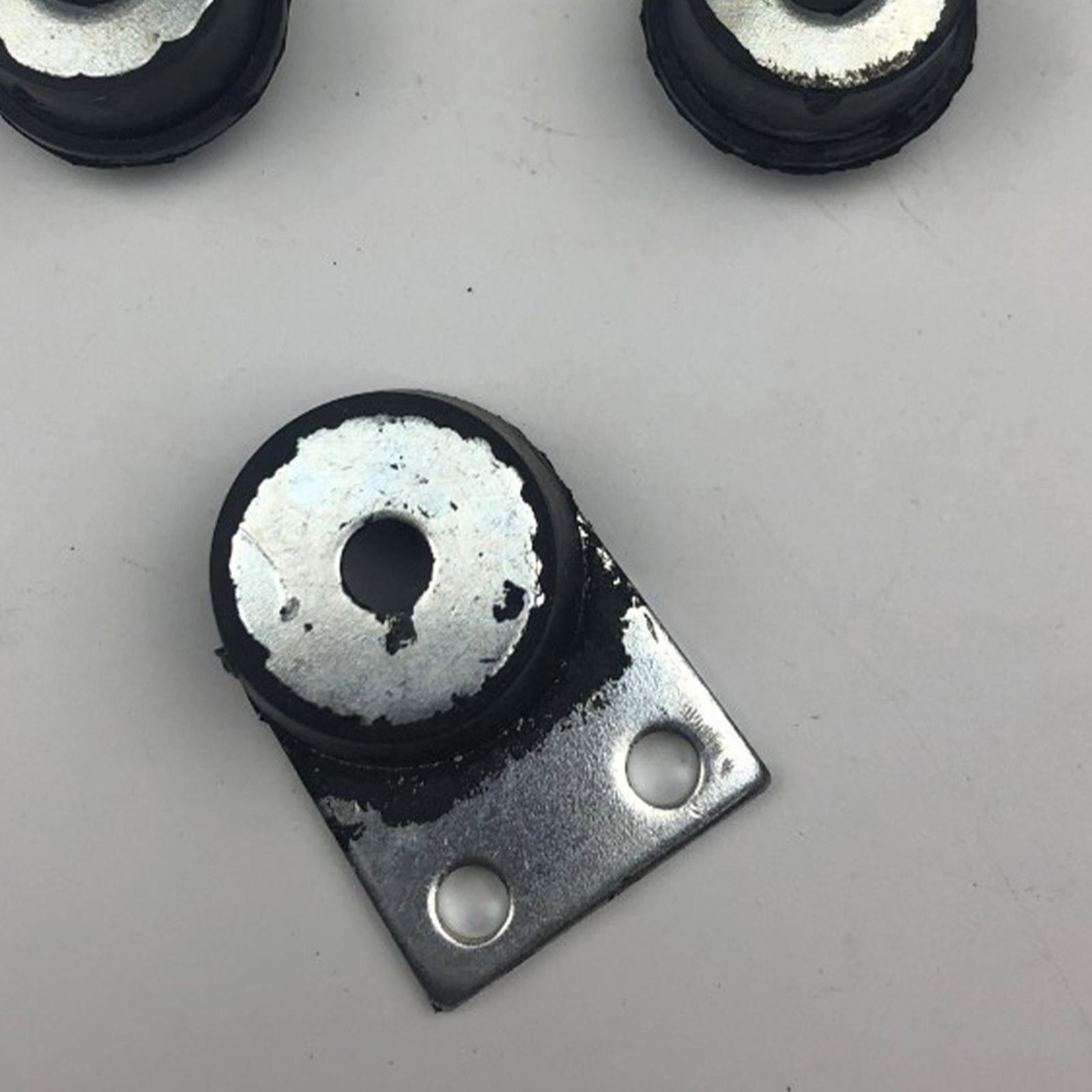 Set of 3 Annular Buffer Mount for Stihl 030 032av 031AV Practical Parts Engine Motor Accessories