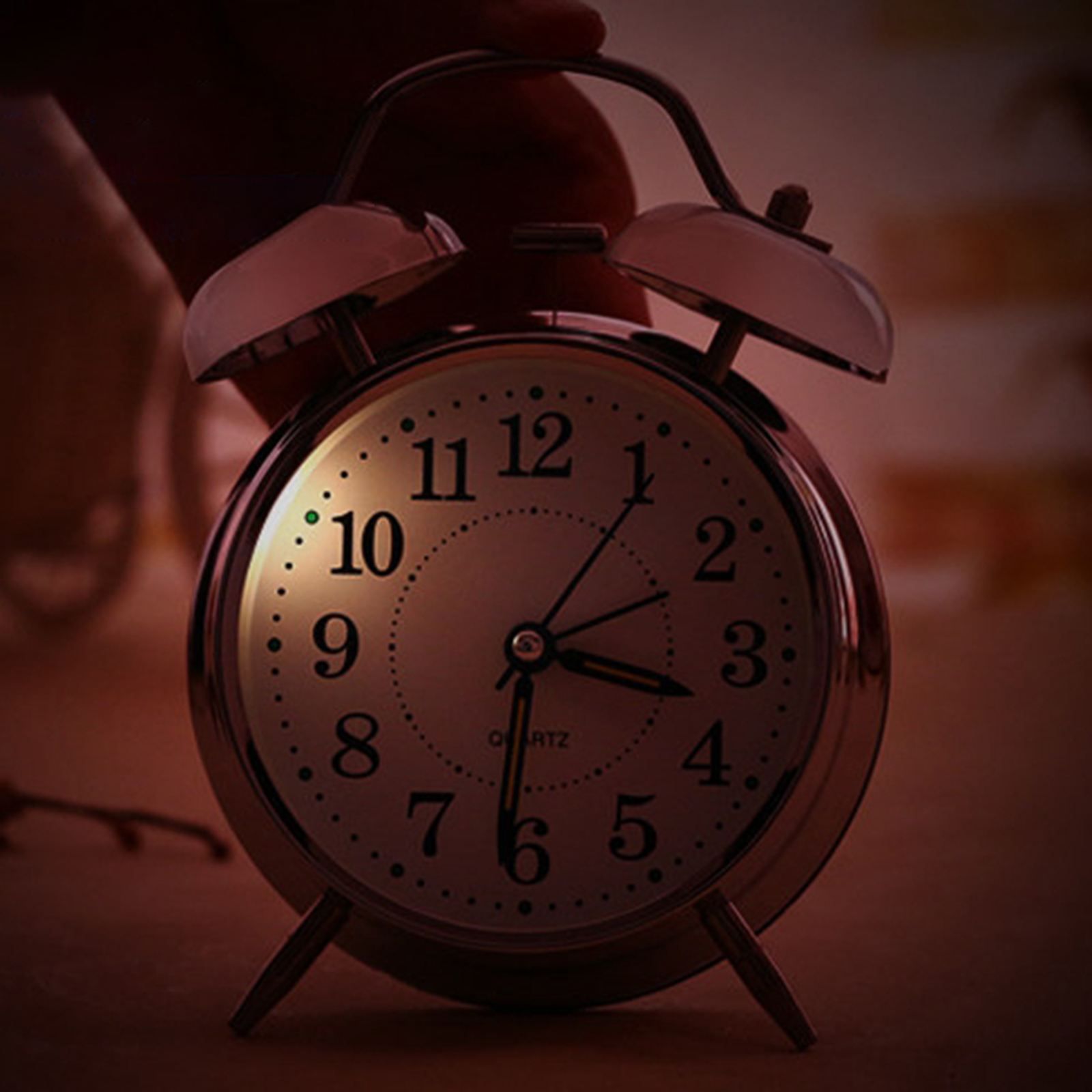 Analog Alarm Clock Vintage Retro Classic Night Light Extra Loud