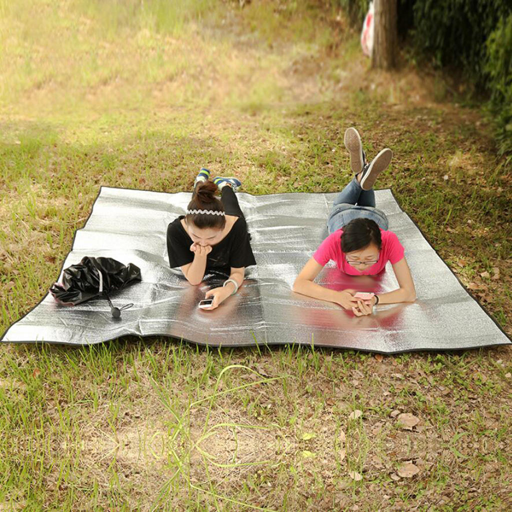 Camping Blanket Waterproof Emergency Thermal Mat Lightweight Reflective Tarp Aluminum Foil Picnic Pad for Sleeping Trip Hiking