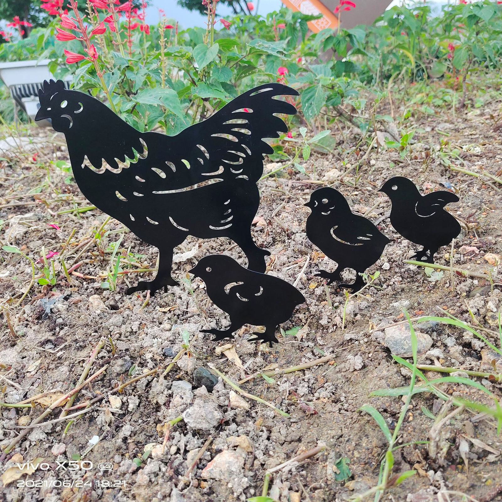 Hen Chicks Lawn Yard Decor Martians Garden Figurine Set for Home Indoor Outdoor Art Sculpture Garden Statue