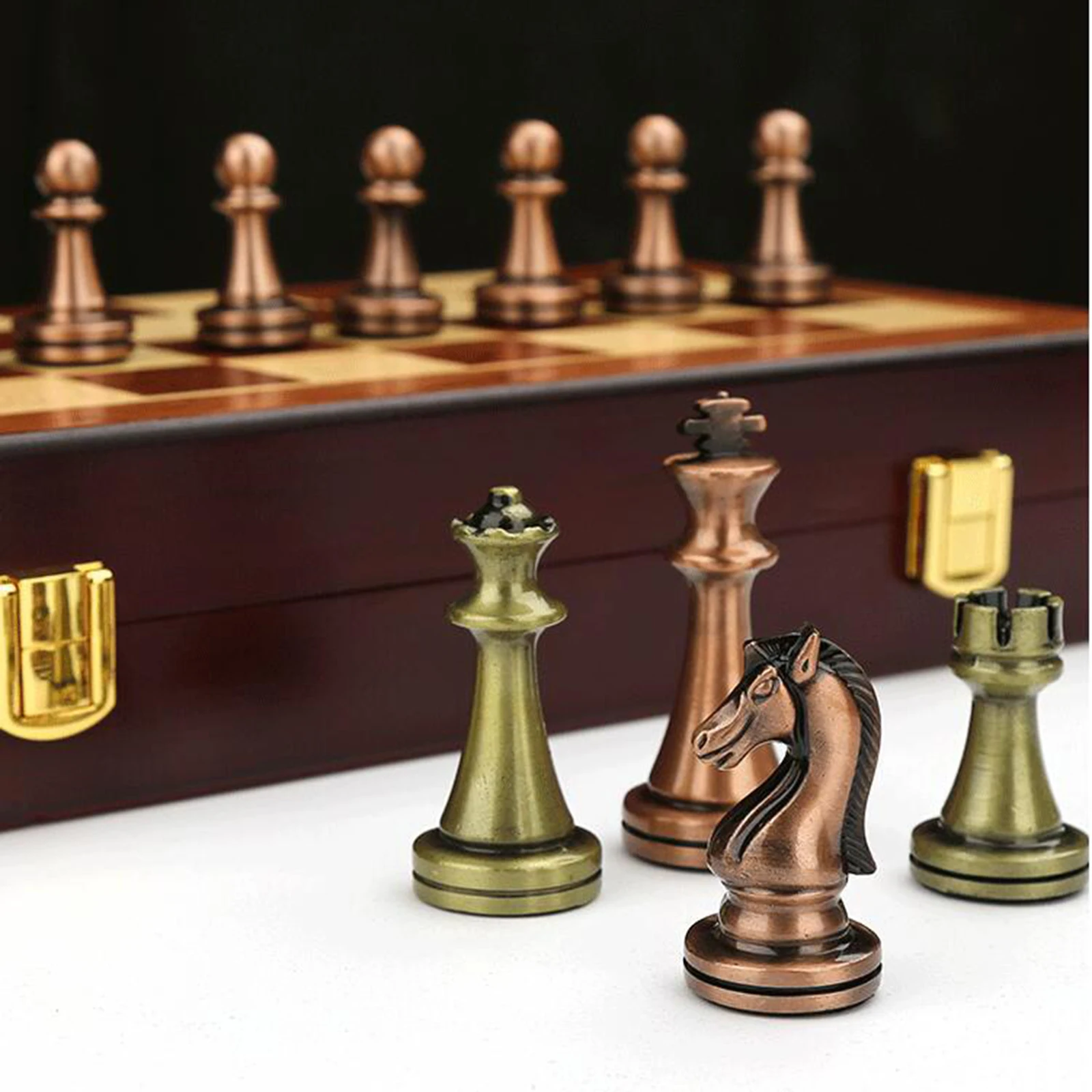 Medieval Chess Set With High Quality Chessboard 32 Pieces Magnetic