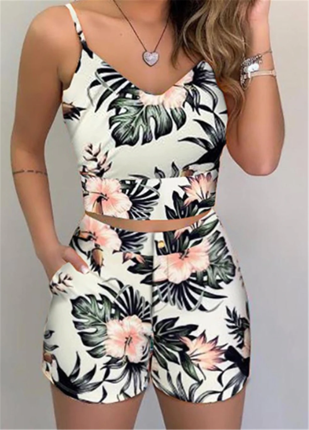 Fashion Women Shorts Suits 2Pieces Sets Summer Office Lady Floral Strap Tank Crop Top High Waist Button Shorts Female Outfits