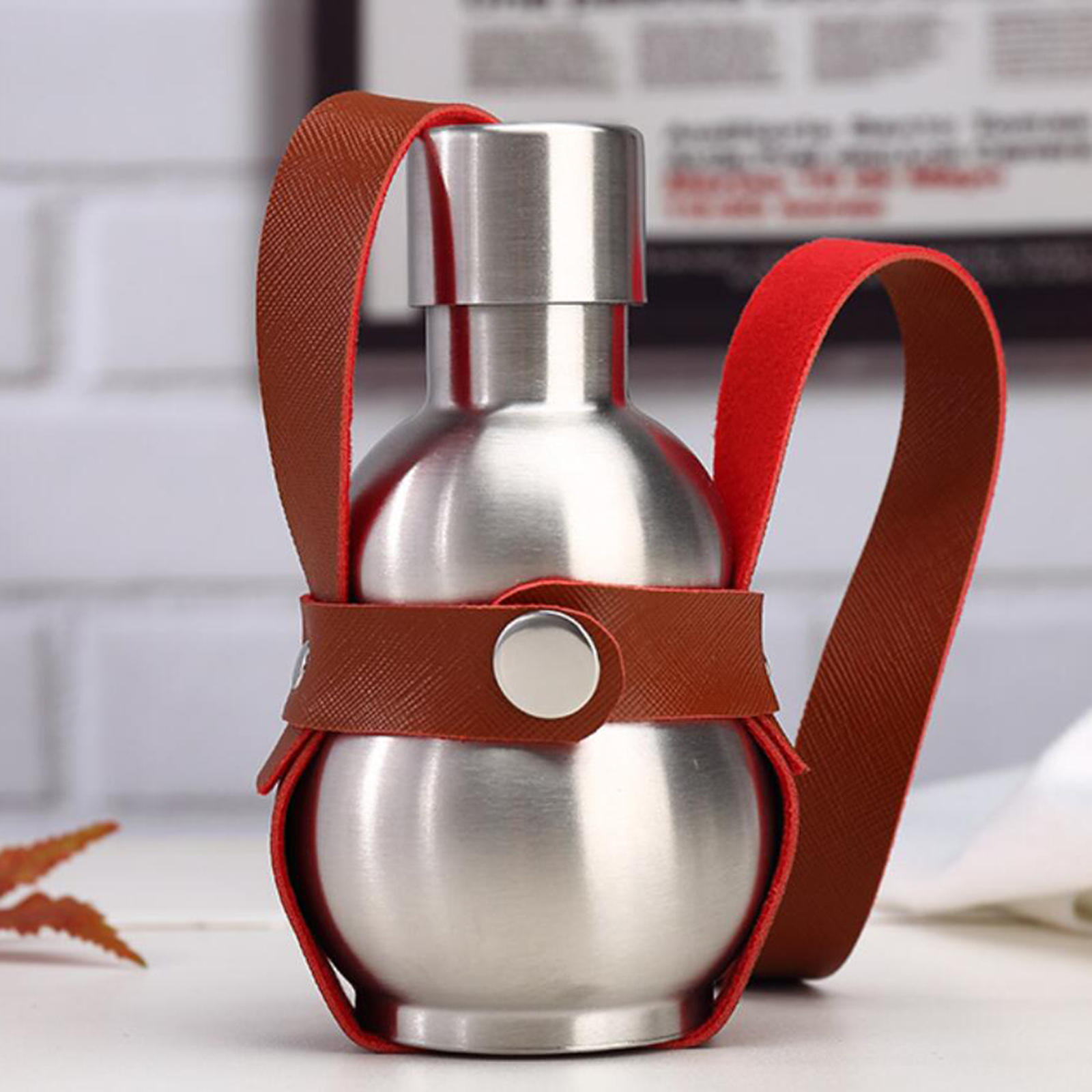 Leakproof Hip Flask Gourd Bottle Wine Jug Flagon 250ml 500ml Leather Belt for Outdoor