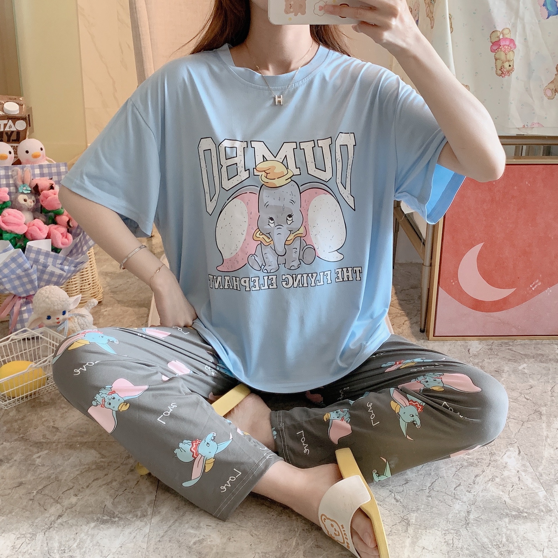 Calças de Manga Serviço de Casa Original Disney Minnie Mickey Pato Donald Daisy Curta Pijamas Feminino Solto Terno 4 Camisetas, regatas e camisolas