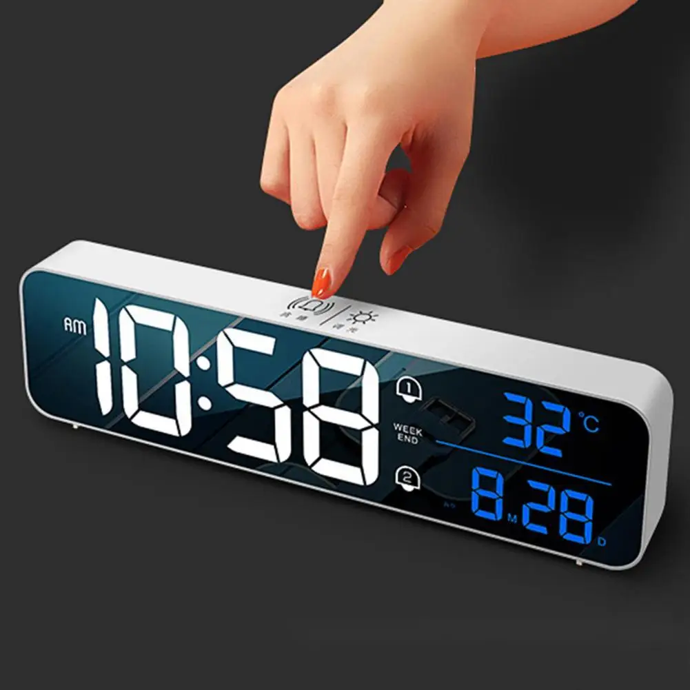 Halter Talking Alarm Clock High Volume W/ LED Digital Time/Temperature Display 