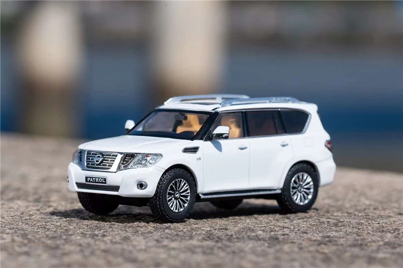Details about   1:36 Nissan Patrol Y62 SUV Model Car Metal Diecast Toy Vehicle Kids Champagne 