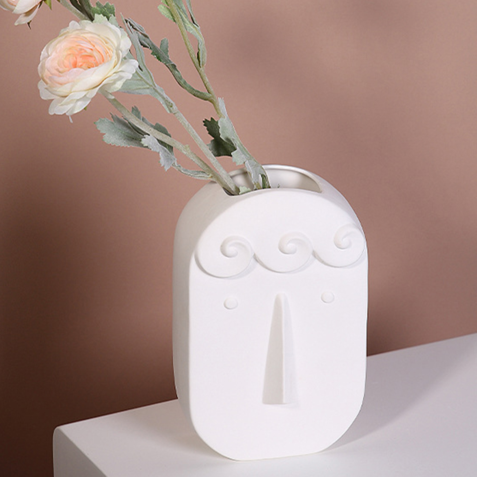 Creative White Ceramics Desktop Vase Planter Container Floral Display Flower Arrangement Flower Vase Decorative Ornaments