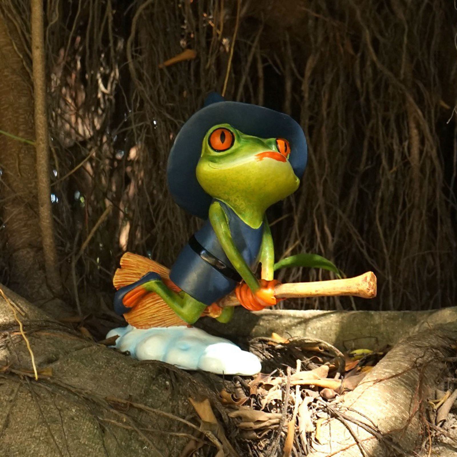 Frog Garden Statue Figurine Miniature Micro Landscape 6 inch Tall Art Fairy Garden Animal for Home Holiday Lawn Outdoor Yard