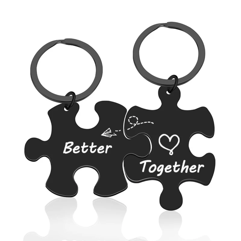 Couple Christmas Gifts His Queen Her King Keychain Valentines Jewelry Anniversary Birthday Gifts for Boyfriend Girlfriend Husband Wife 2 Puzzle Pieces Pendant for Lover Wedding Present 