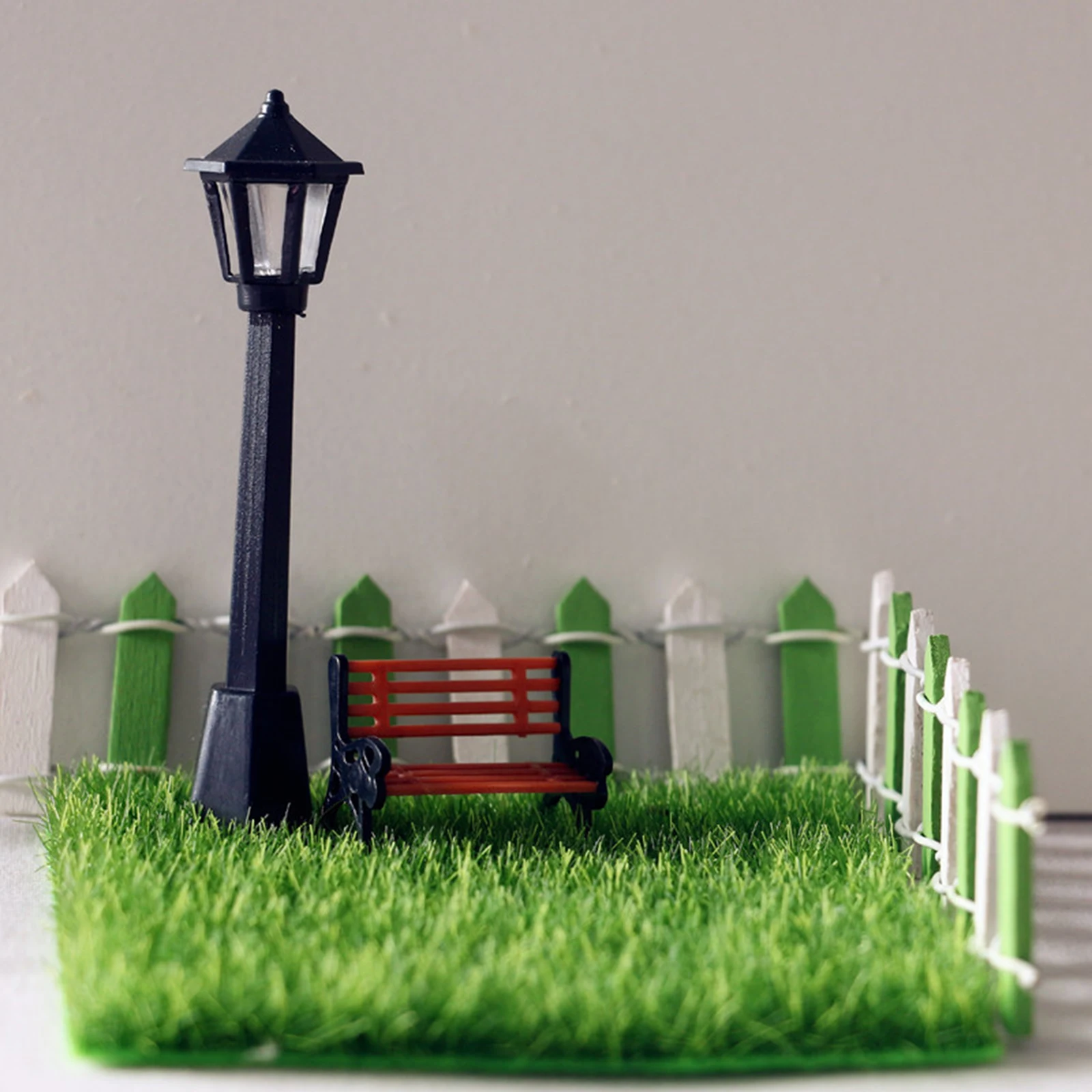 1/12 Doll House Outdoor Garden Street Light Garden Bench Landscape Creative