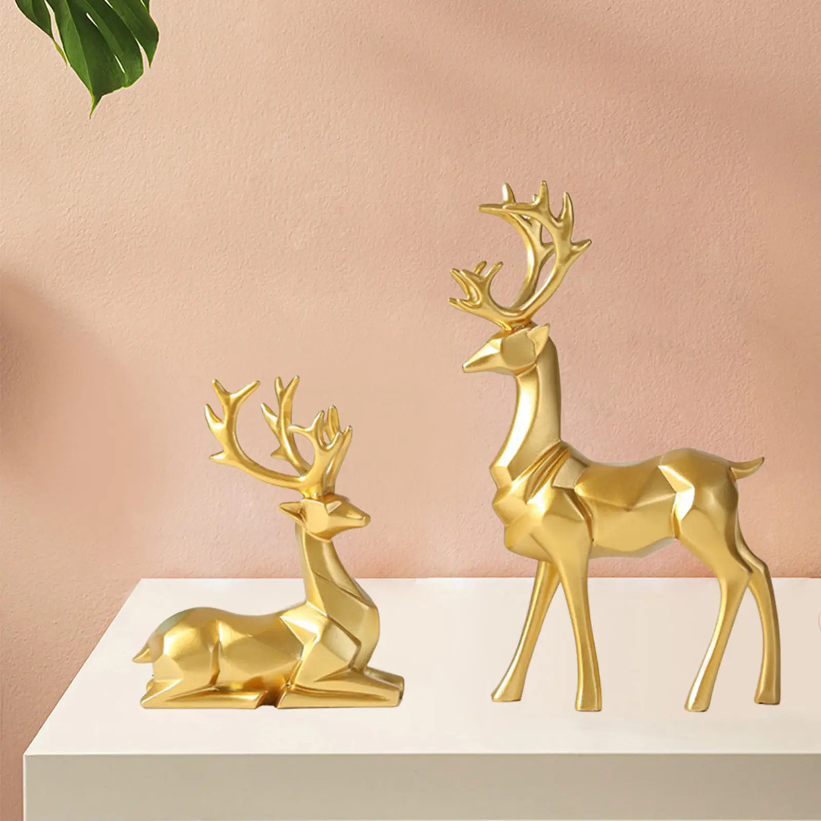 2Pcs Nordic Style Resin Deer Figurine Animal Model Accessories Indoor Sculpture for Office Birthday Desktop Coffee Shop Gifts