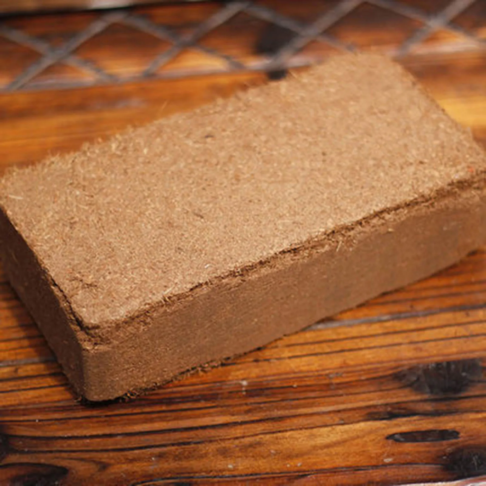 650g Planting Coco Nutrient Soil Coconut Coir Bricks, Coconut Fiber Castings for Plants and Crops