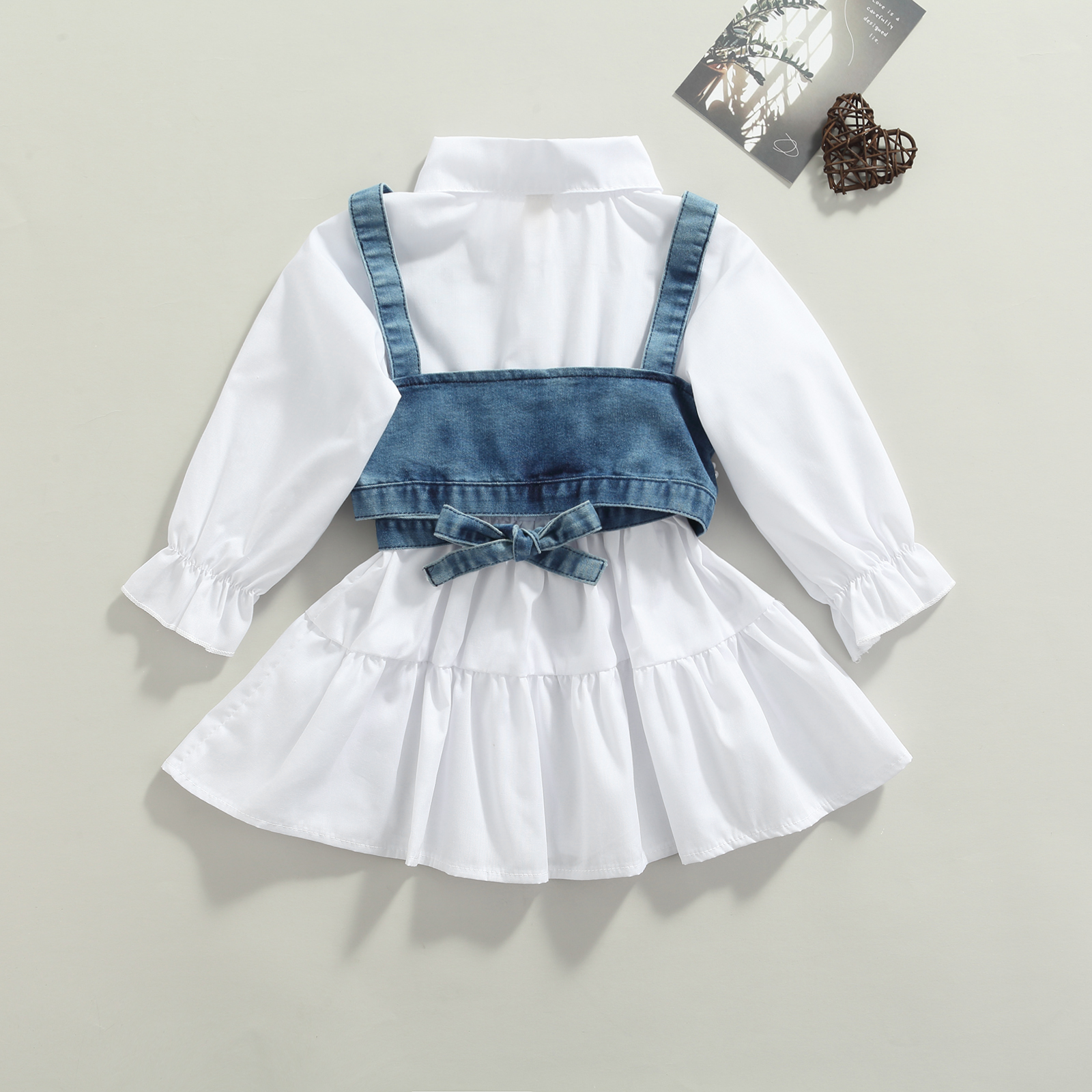 Pudcoco 2-teiliges Sommer-Outfit für Kinder, einfarbiges Hemdkleid mit Laternenärmeln + Jeans-Perlenweste für Mädchen, 1–6 Jahre – Detail 2