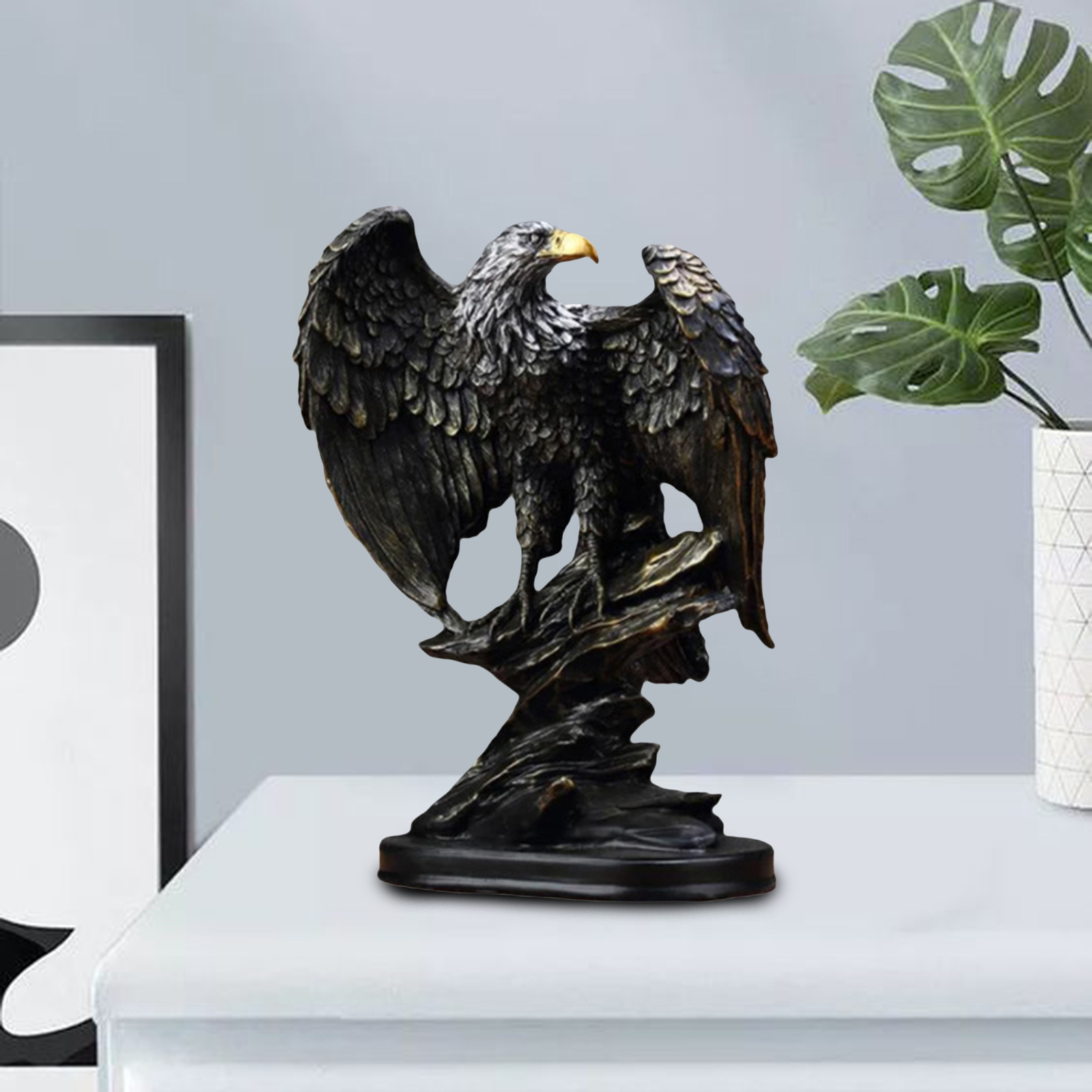 Nordic Resin Art Eagle Perched on Tree Sculpture Animal Ornament Figurine Statue Photo Props Office Living Room Desktop Artwork