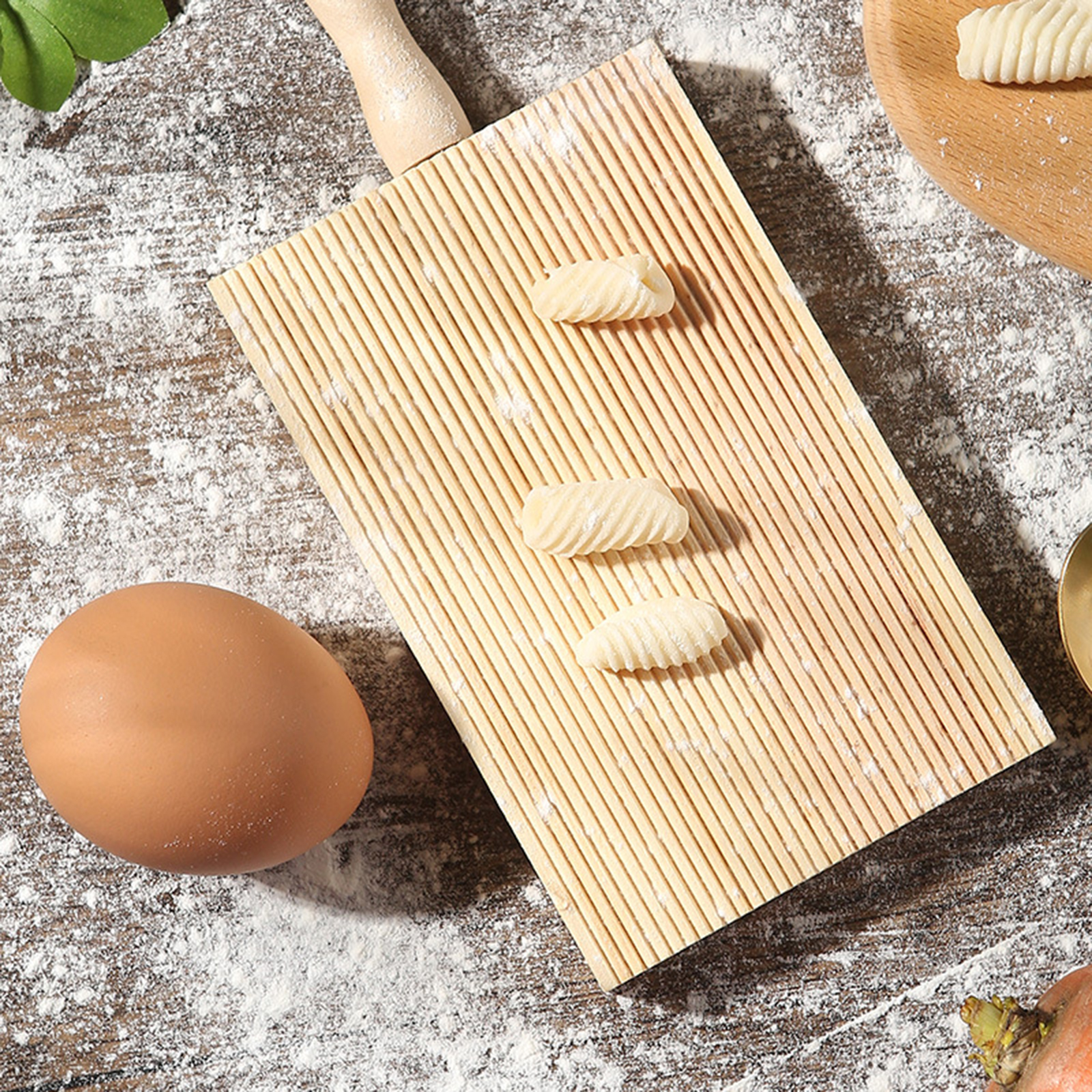 1Pc Wooden Spaghetti Board with Handle Homemade Kitchen Cooking Pasta Stick Roller Kitchen Supplies Kitchenware