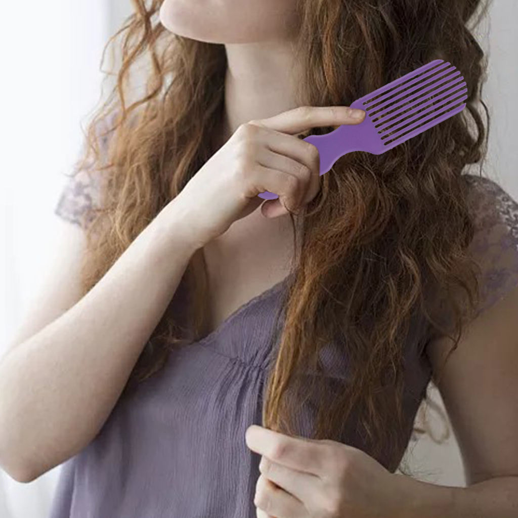 Detangling Brush Durable  Comfortable Massage Octopus Comb Essential Lightweight Coily Hair Plastic Hair Comb for Women Kids 