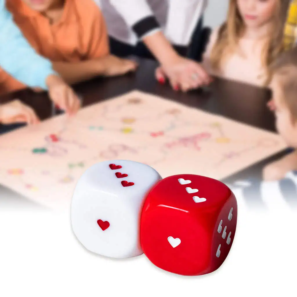 2 Pieces Opaque 25mm 6 Sided Dice Set Heart Pattern Roleplaying RPG DND Game