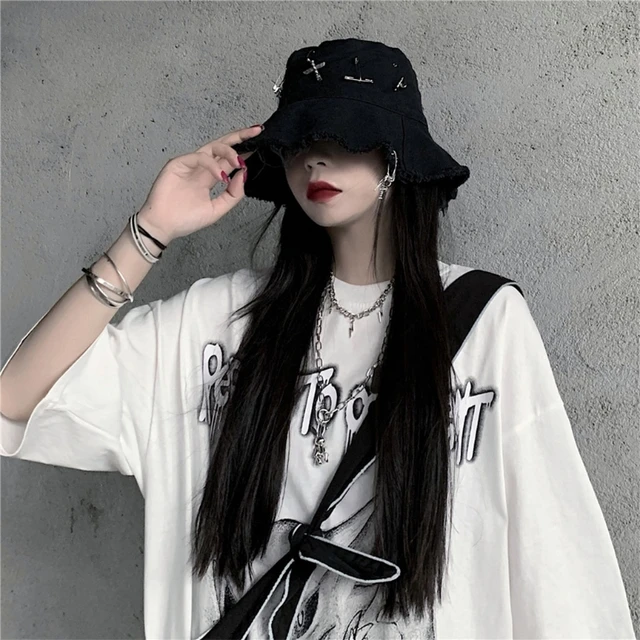 Bucket Hat Black/White Peace Grunge
