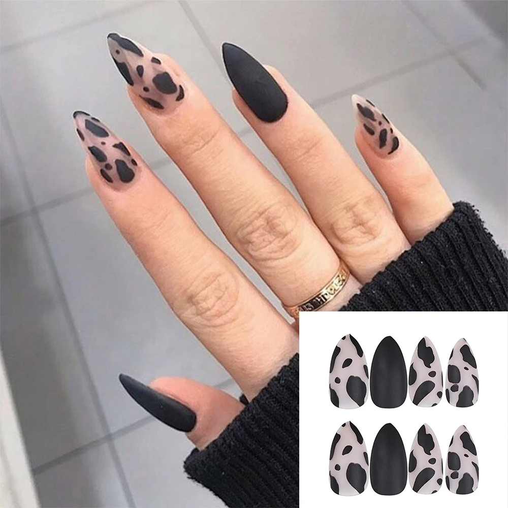 With unique designs from accents to intricate patterns, you will always have fresh and gorgeous nails. Learn more about the beautiful black nail art designs and choose your favourite.\