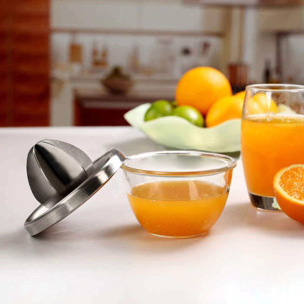 Citrus Orange Juicer Seed-Free Portable with Built-In Cup Lemon Squeezer for Grapefuit