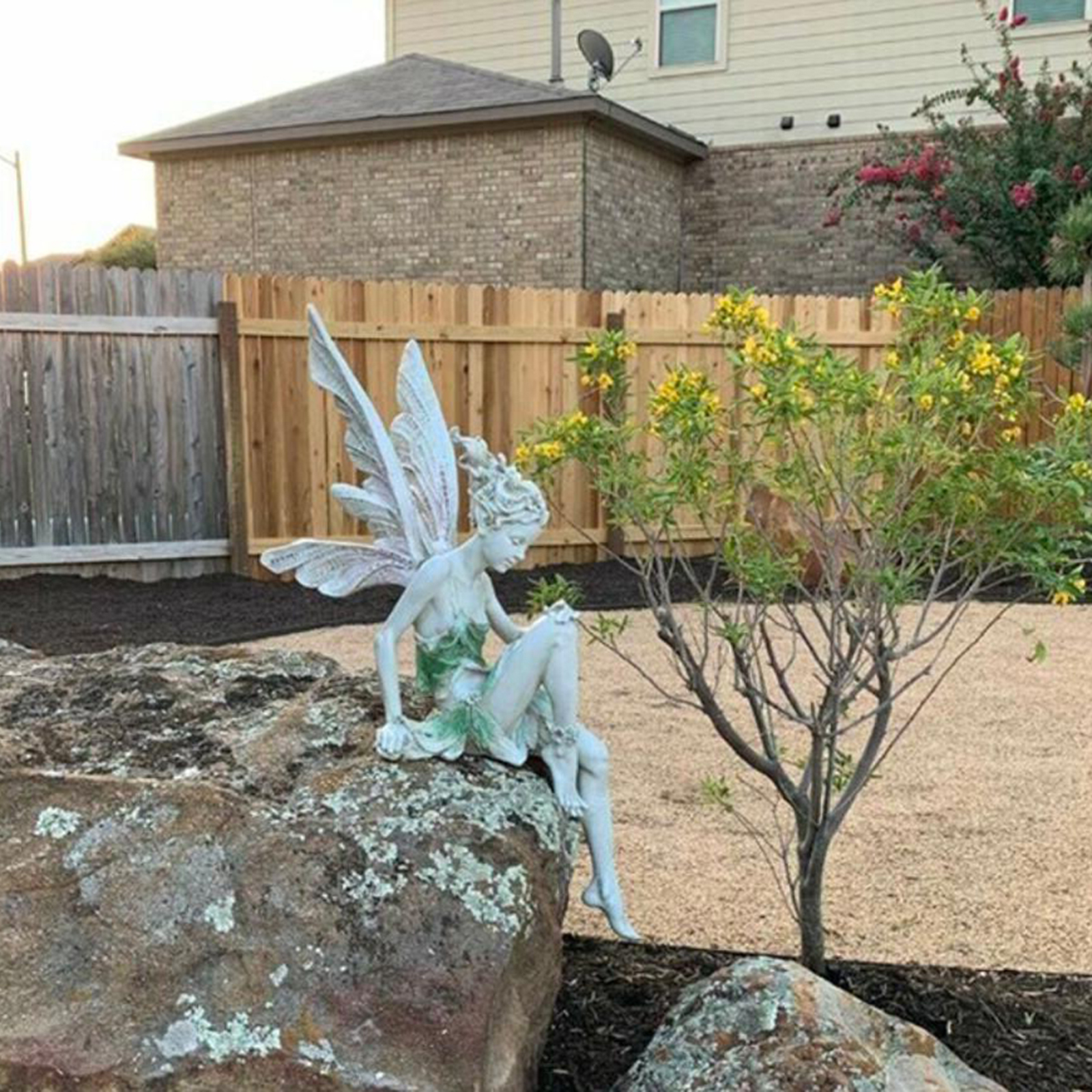 Turek Resin Sitting Fairy Statue Garden Ornament Porch Sculpture Patio Sculpture Craft for Home Garden Decoration