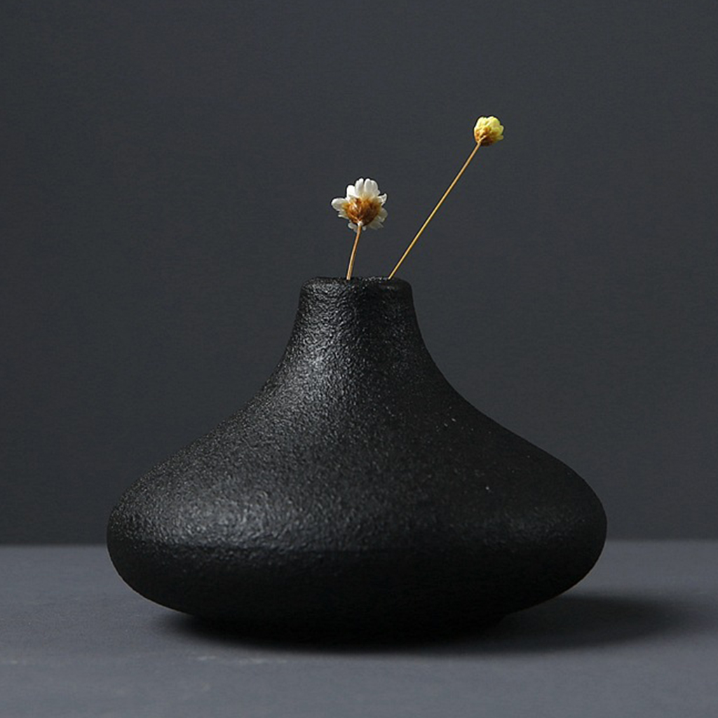 Black Ceramic Vase Modern Flower Vase Pottery Desktop Decorative Planter Pot for Home Garden Decoration