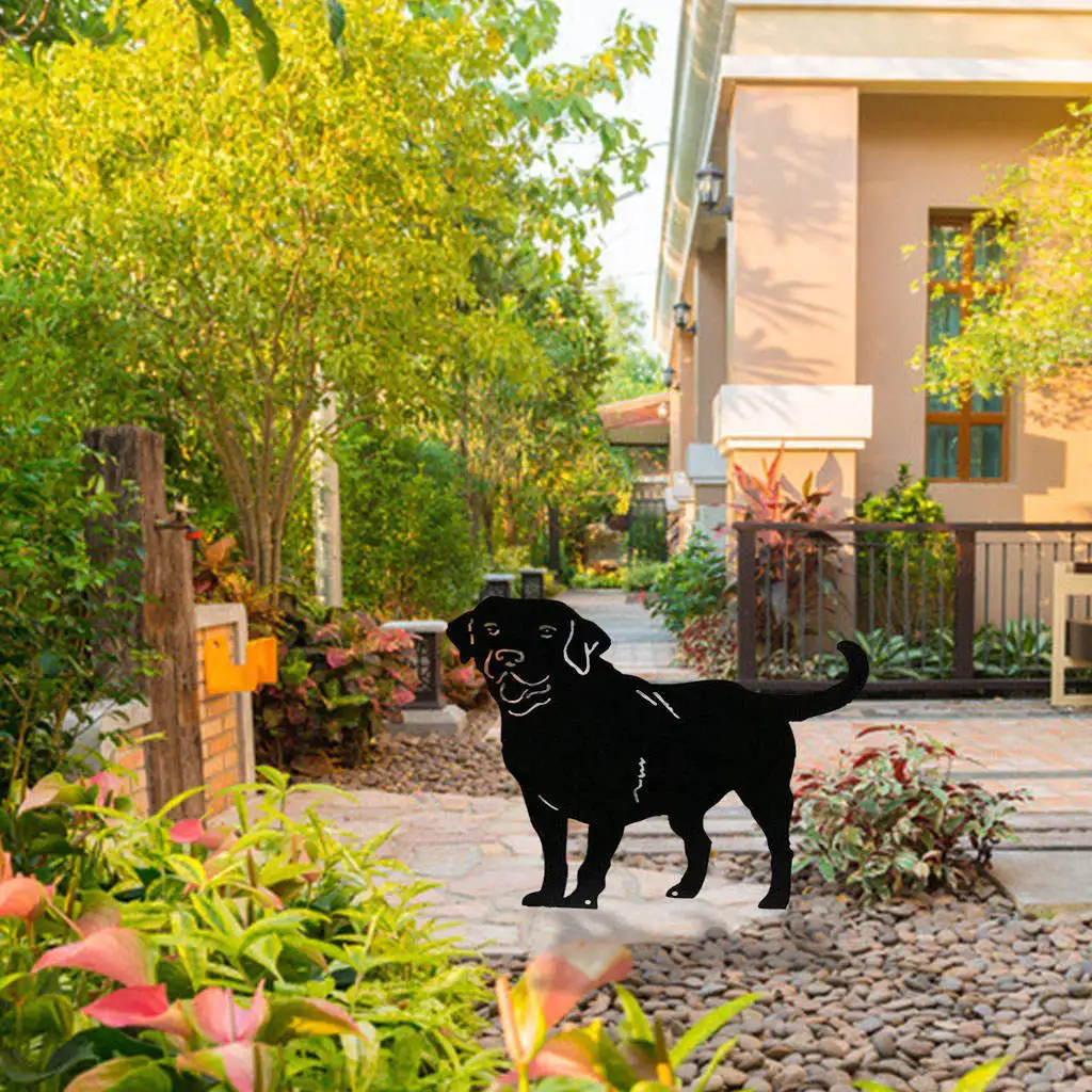Metal Art Silhouette Dog Shaped Adornment Durable Statue Animal Outline Decor Rustproof Garden Stakes for Backyard Garden Yard